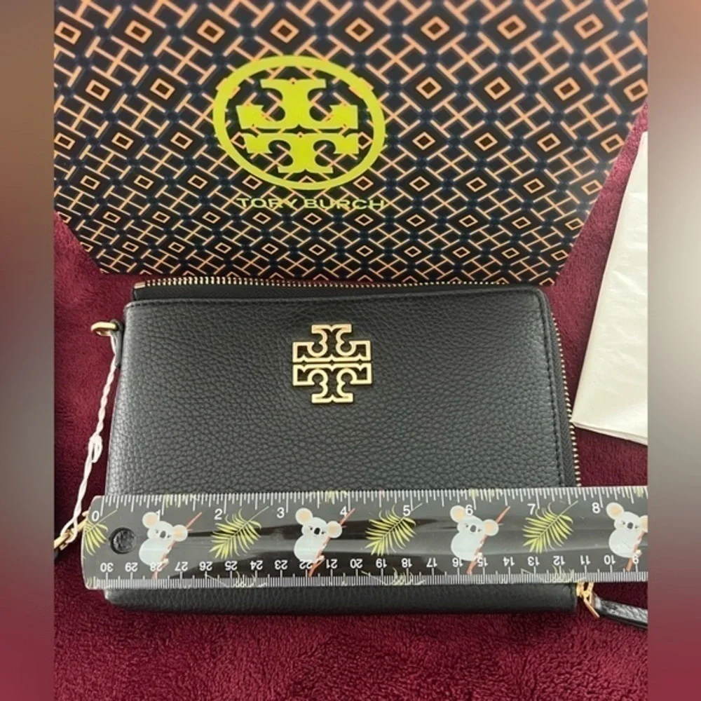 TORY BURCH• BRITTEN LARGE‎ ZIP POUCH WRISTLET